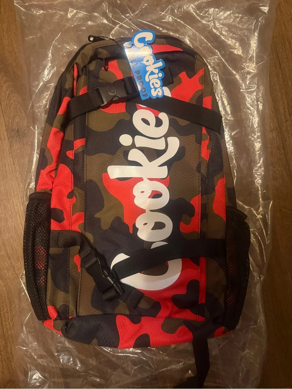 Cookies Red Camo Men's Smell Proof Backpack – Bold Urban Carry